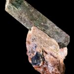 1200px-Apatite_Canada