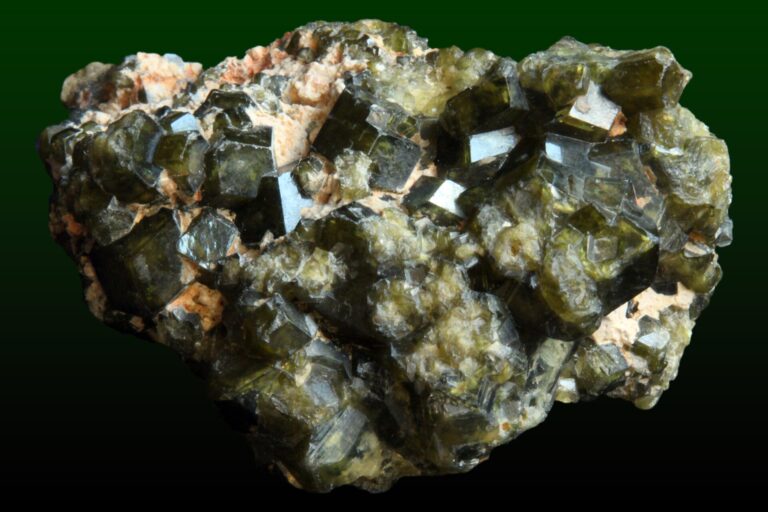 Démantoid
