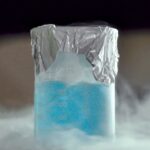 Liquid_oxygen_in_a_beaker_(cropped_and_retouched)