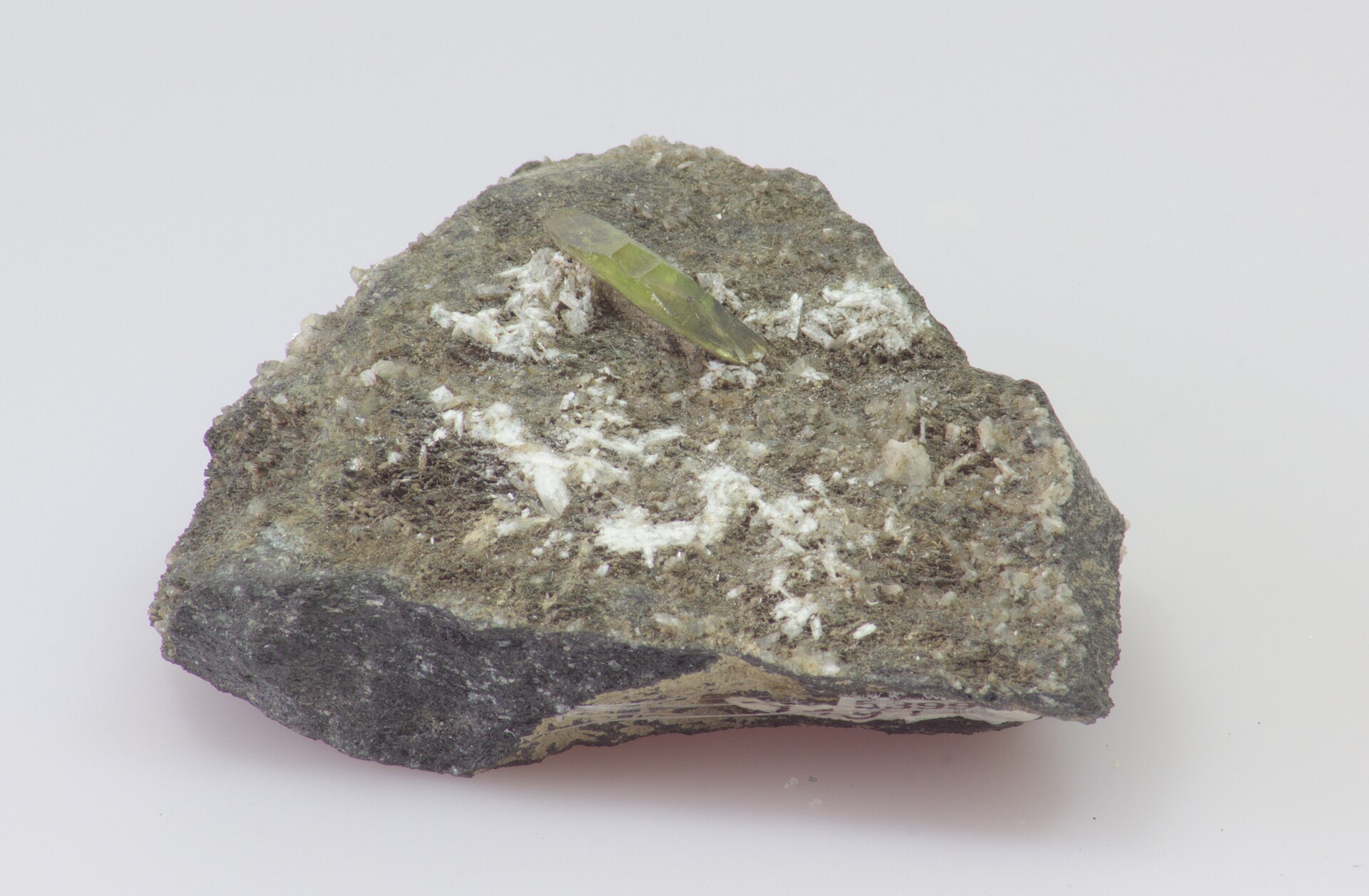 Křišťál s aktinolitem, náramek 4mm | Galaxie Kamenů | e-shop s minerály